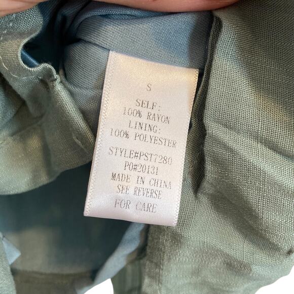 NWT Baltic Born Unity Button Down Sage Green Rayon Flowing Boho Top Size Small - Picture 11 of 16